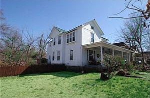 1st image of 610 N Willow Ave