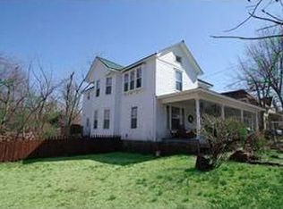 610 N Willow Ave, Fayetteville, AR 72701