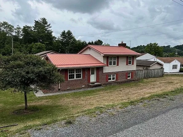 3423 New Hope Rd, Princeton, WV 24739