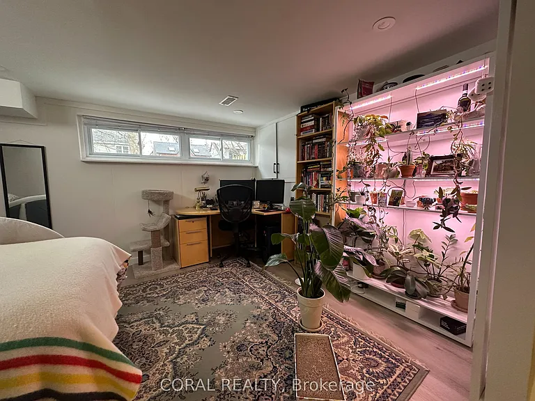54 Osborne Ave #LOWER — Photo 13