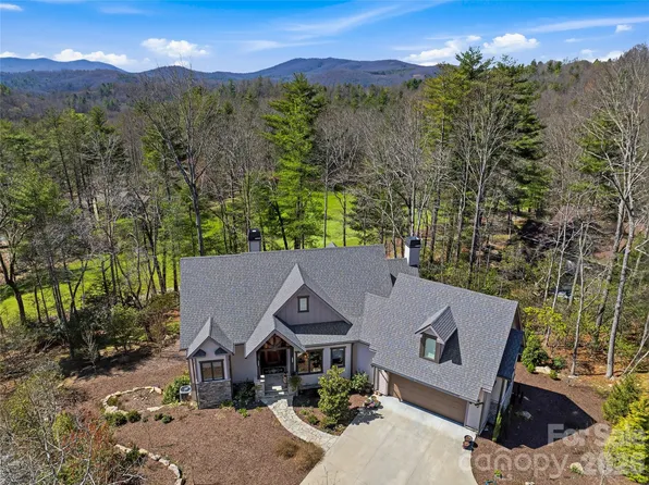 145 Chattooga Run, Hendersonville, NC 28739