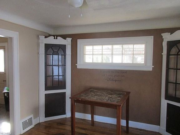 5th image of 7911 Theota Ave