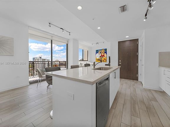 2nd image of 999 SW 1st Ave APT 1903