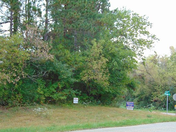5th image of 1 Baraboo St