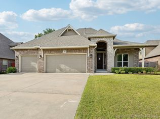 3213 W Gary St, Broken Arrow, OK 74012