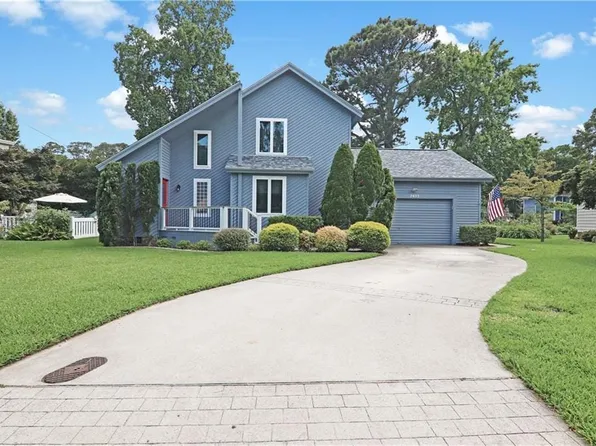 2453 Bayview Ave, Virginia Beach, VA 23455
