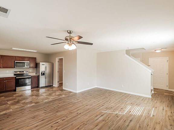 5th image of 1713 Cheryl Ln