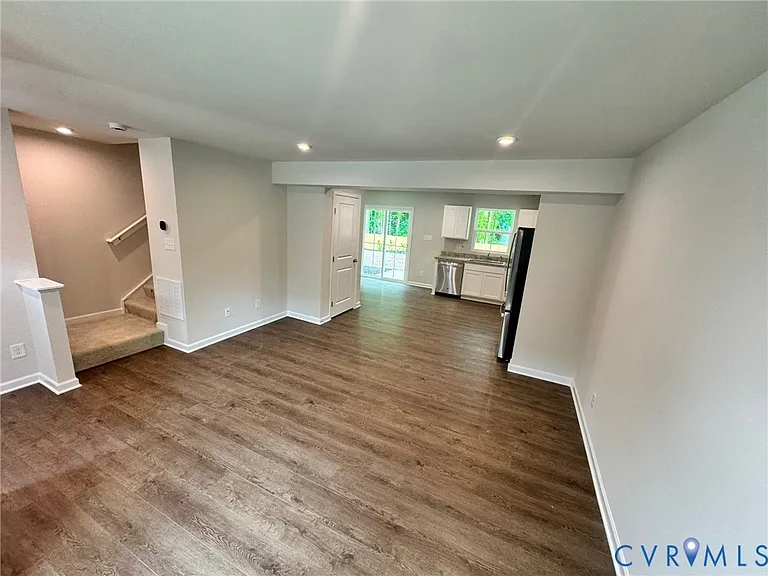 1144 Canterbury Ridge Rd — Photo 9