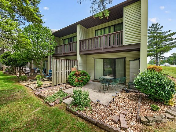 3rd image of 1 Wilshire Heights Dr #1