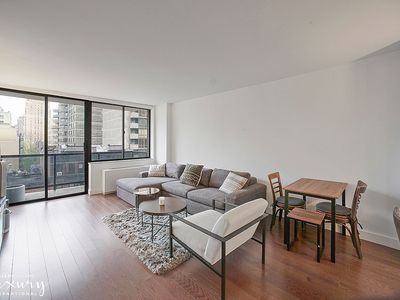 255 E 49th St APT 8C, New York, NY, 10017