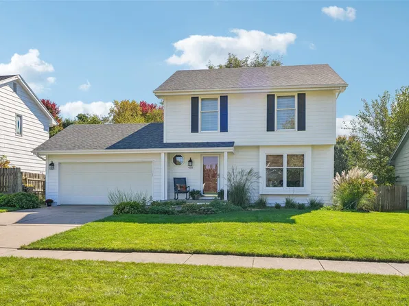 450 Bel Aire Dr, Waukee, IA 50263