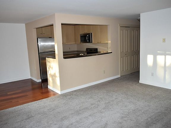5th image of 8240 126th Ave NE APT A204