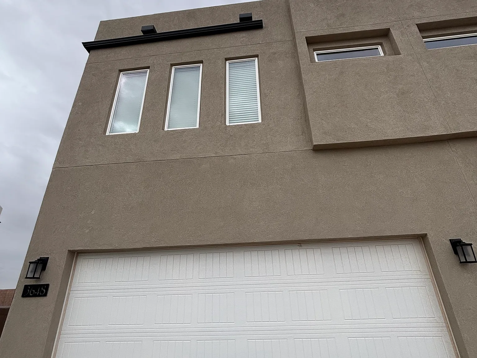 4 bed, 2.5 bath, 1741 sqft, $2,200 — Photo 1