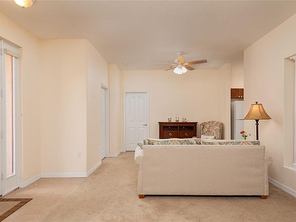 5th image of 2727 Zodiac St
