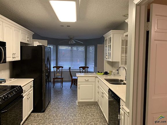 3rd image of 4605 Aberdeen Dr