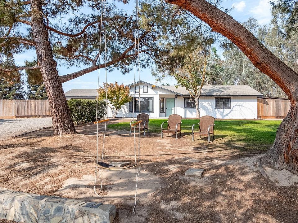 1st image of 35457 John Albert Dr