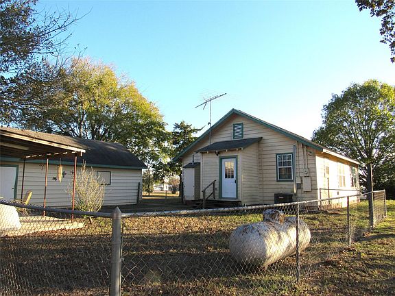 4th image of 2900 Highway 290 W