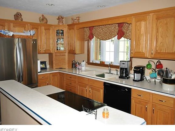 5th image of 9526 Highland Dr