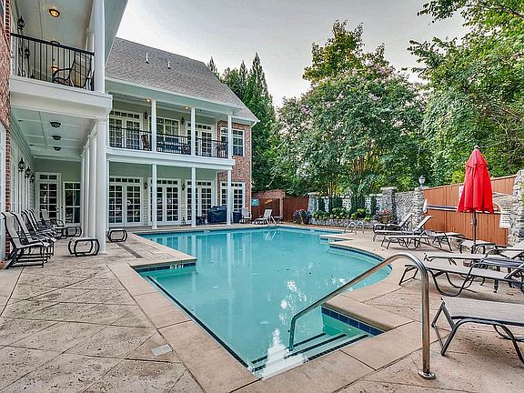 Clubhouse Pool