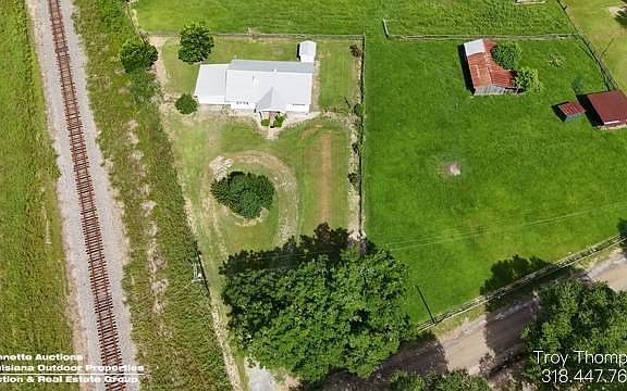 3rd image of 111 Edwin Gremillion Rd