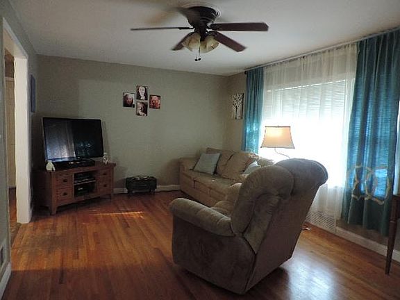 2nd image of 1103 S 45th Ter