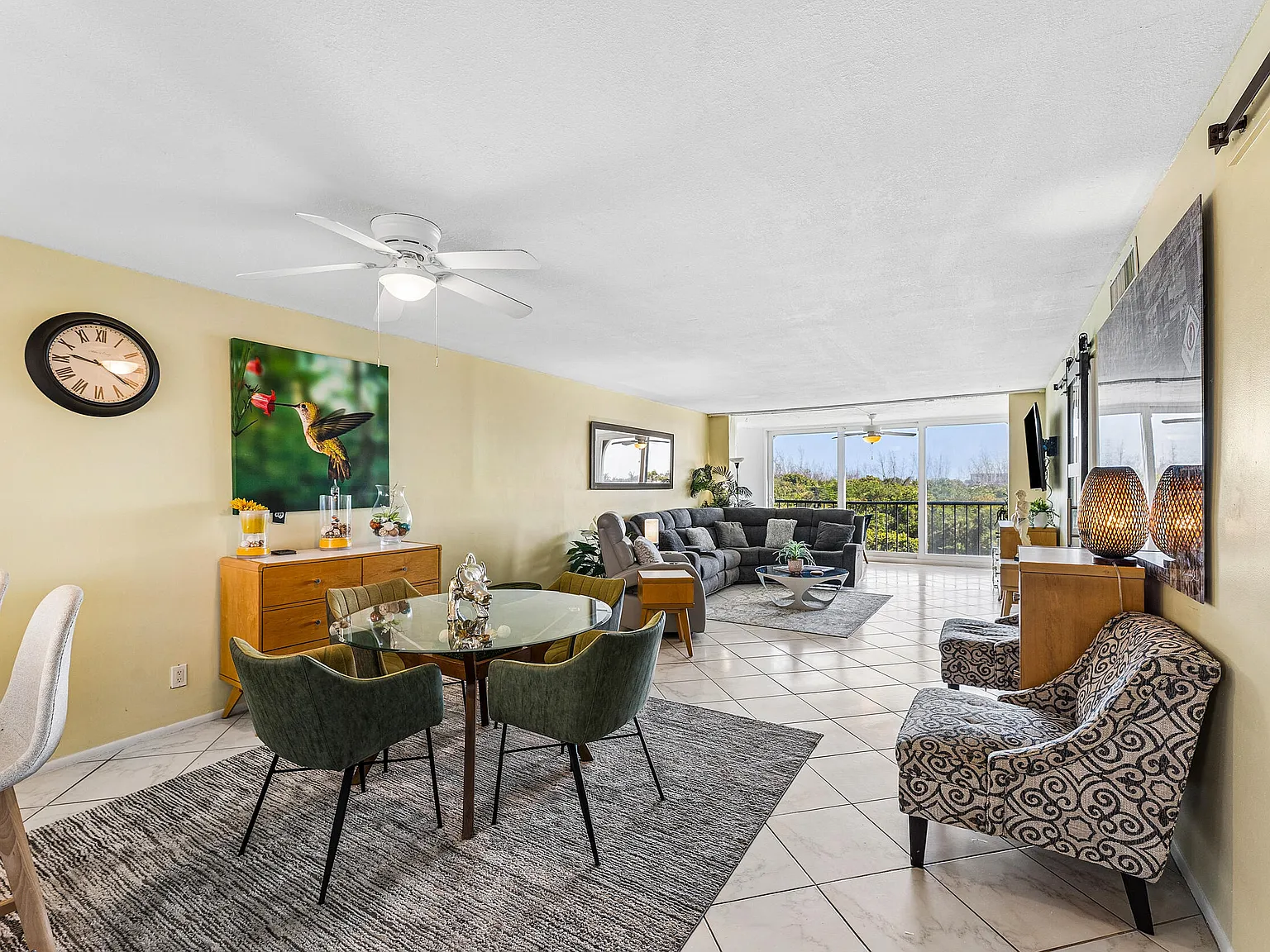 2 bed, 2.0 bath, 1420 sqft, $4,000 — Photo 4