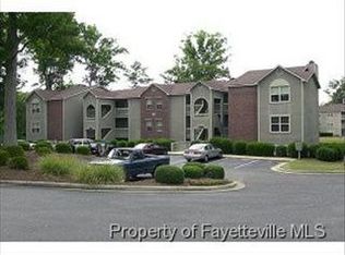 698 Bartons Landing Pl APT 9, Fayetteville, NC 28314