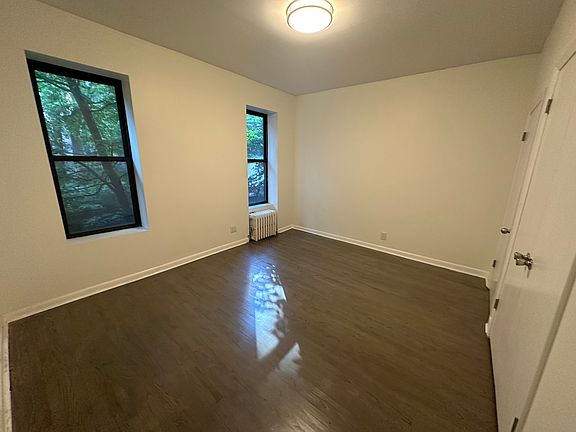4th image of 2647 Broadway APT 2W
