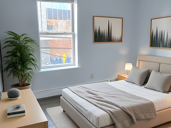 4th image of 122 Berkshire St #3R