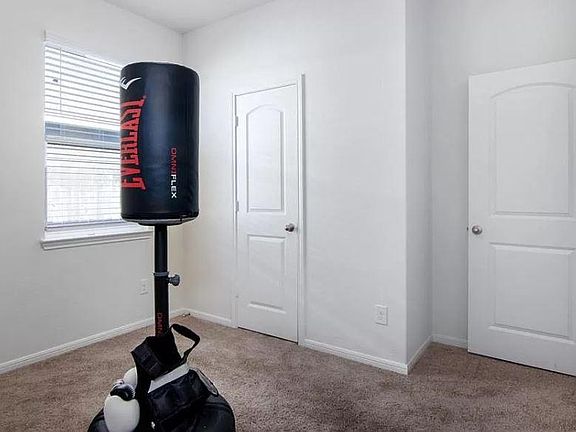 4th image of 12703 Pelican Bay Dr