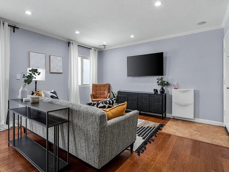 200 Elm Ave #15 — Photo 5