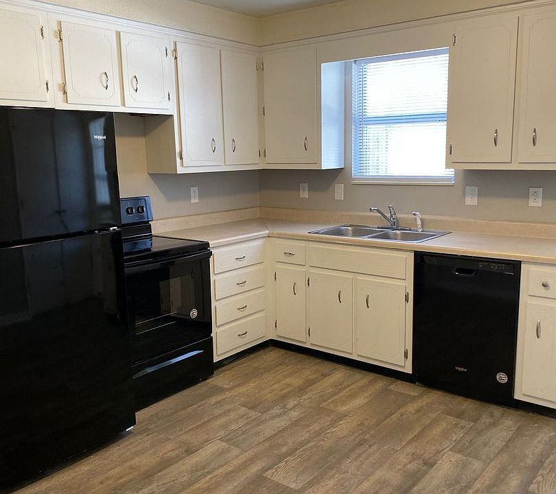 1st image of 101 Tandy Dr #B