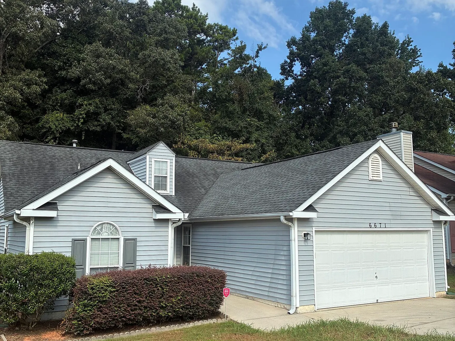 3 bed, 2.0 bath, 1420 sqft, $1,750 — Photo 2