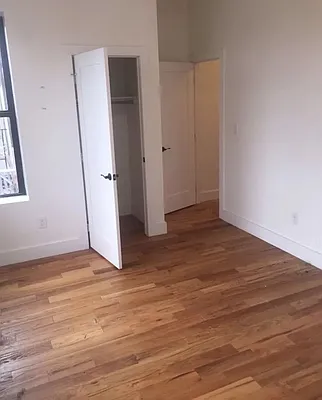 Rented by Max Apt LLC | media 18