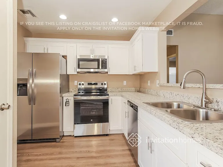 3108 E Siesta Ln — Photo 8