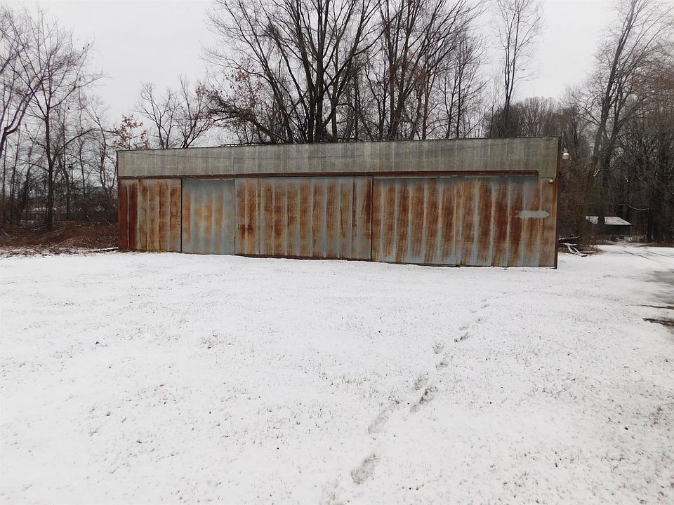 2nd image of 1127 W Us Highway 20