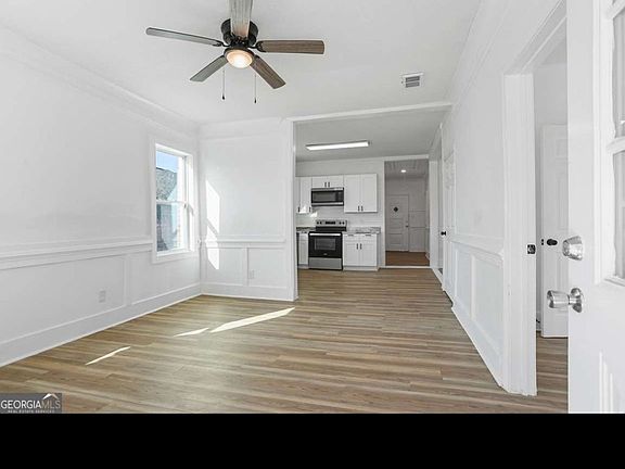 2nd image of 1114 E 59th St