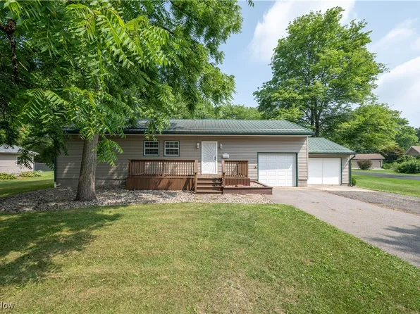 277 E Main St, Cortland, OH 44410