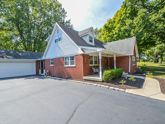 4th image of 8421 Redfern South Dr