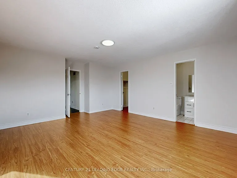 107 Joycedale St #MAIN FLOOR — Photo 20