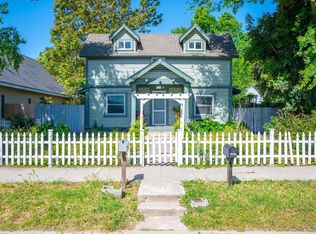 1529 Oak St, Paso Robles, CA 93446