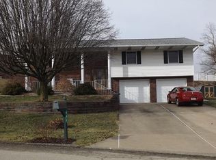 402 Dove Dr, Uniontown, PA