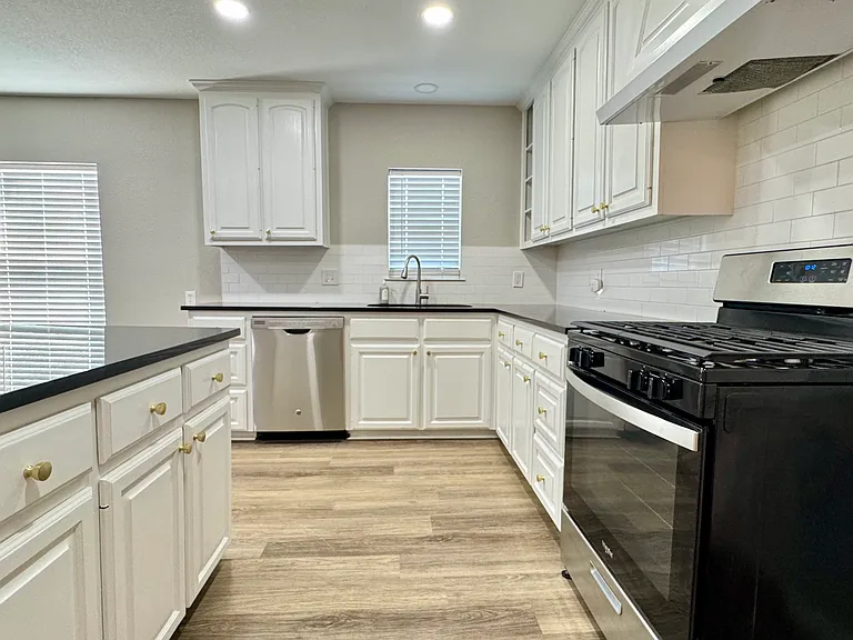 3700 Ethel Ave — Photo 5