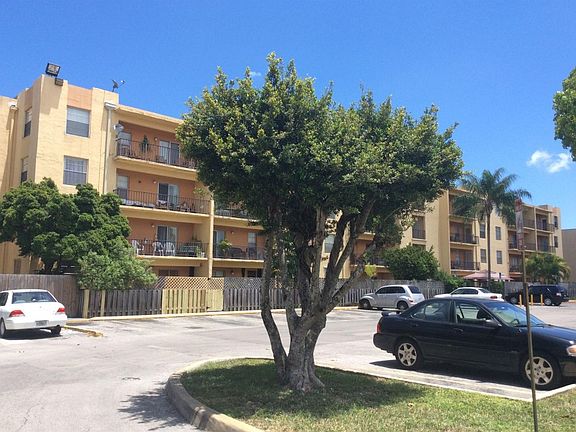 3rd image of 5755 W 20th Ave APT 306