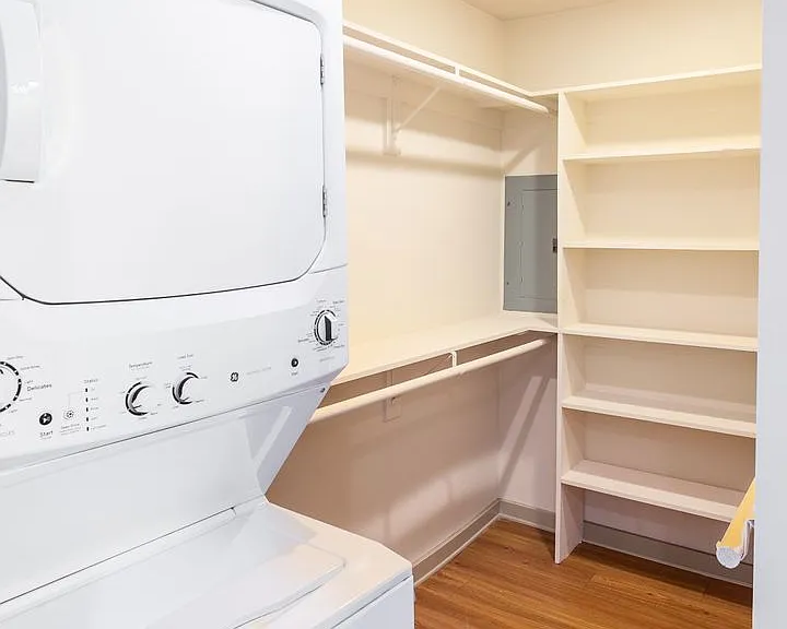 5609 Ross Ave — Photo 16