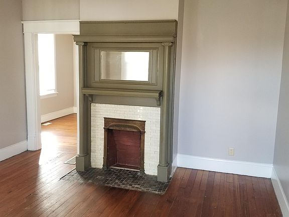 2nd image of 311 Sycamore St Unit 2