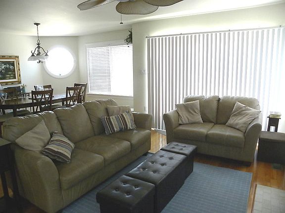 3rd image of 35 52nd St #W