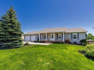 30 Parricus Mead Dr, Charlottetown, PE C1E 2H1