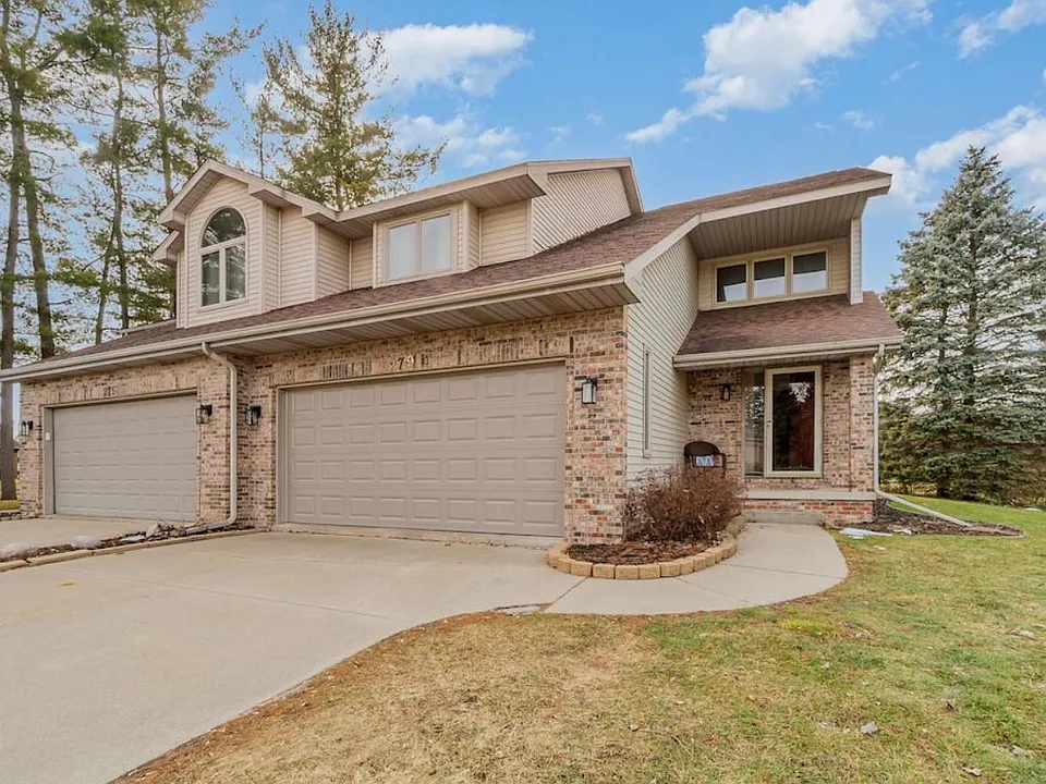 279 E Braeburn Dr