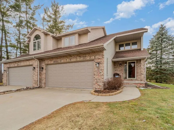 279 E Braeburn Dr, Saginaw, MI 48638